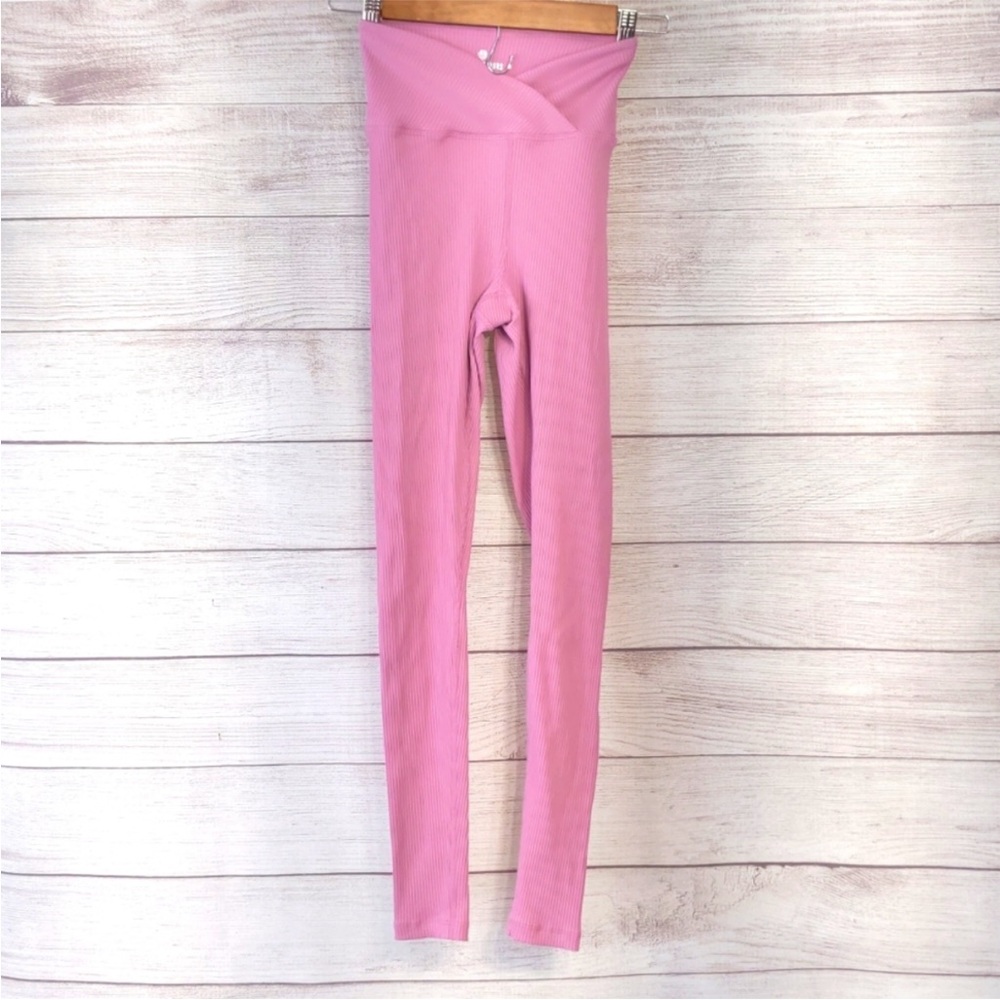 Bandier x Year of Ours ribbed cross waist legging pink xs veronica